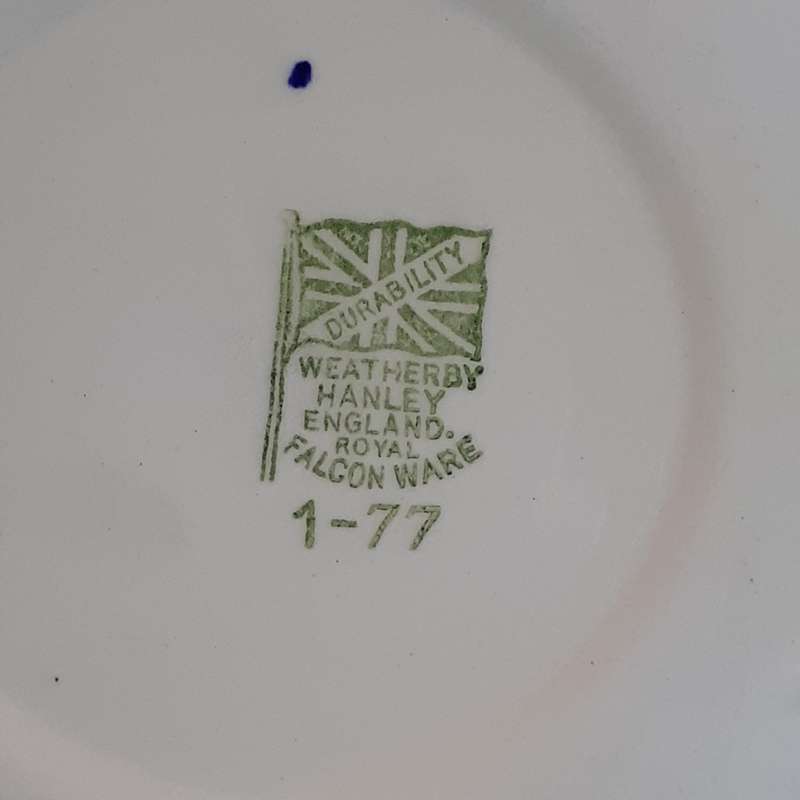 Commemorative QE 2 Plate Silver Jubilee 1952 1977