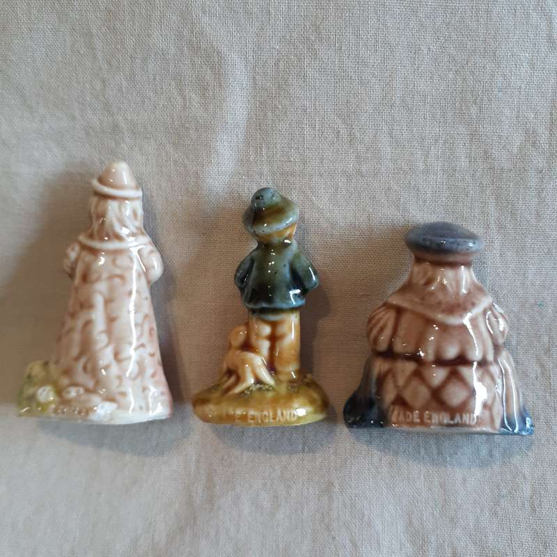 3 Wade whimsies ceramic miniature figurines - king cole, boy blue and pied piper