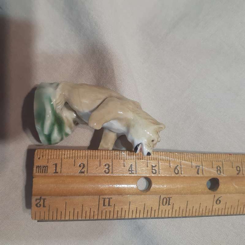 2 Wade whimsies Grizzly bear and bear cub - 1950's