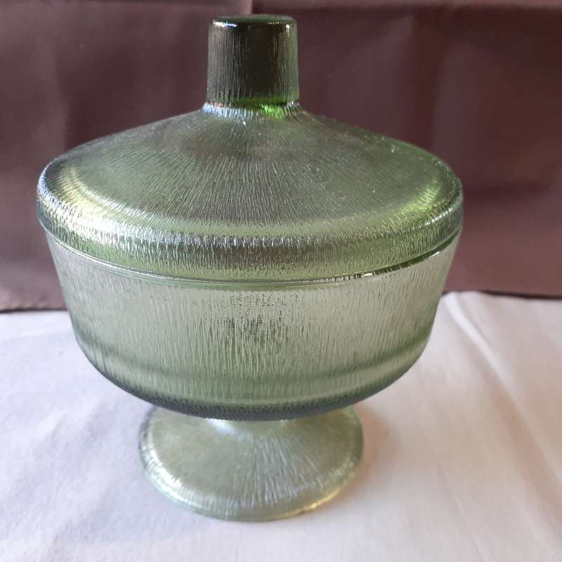 Green pressed depression glass lidded bowl - Jeanette Glass Co.  Footed trinket holder - candy bowl