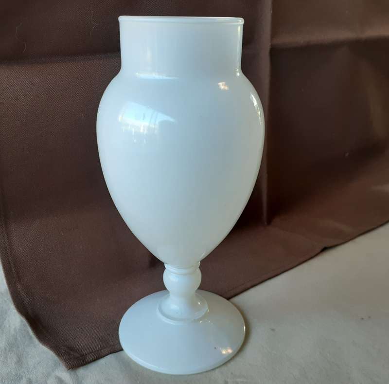 Vintage white milk glass vase