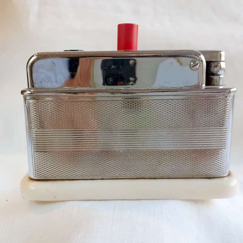 Vintage Barclays table Cigarette lighter