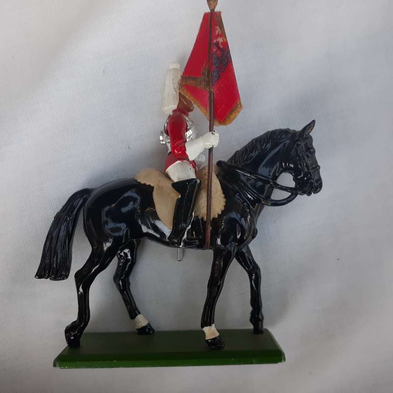 Britains metal figurines Toys Life Guard - black horse -  11 cms tall