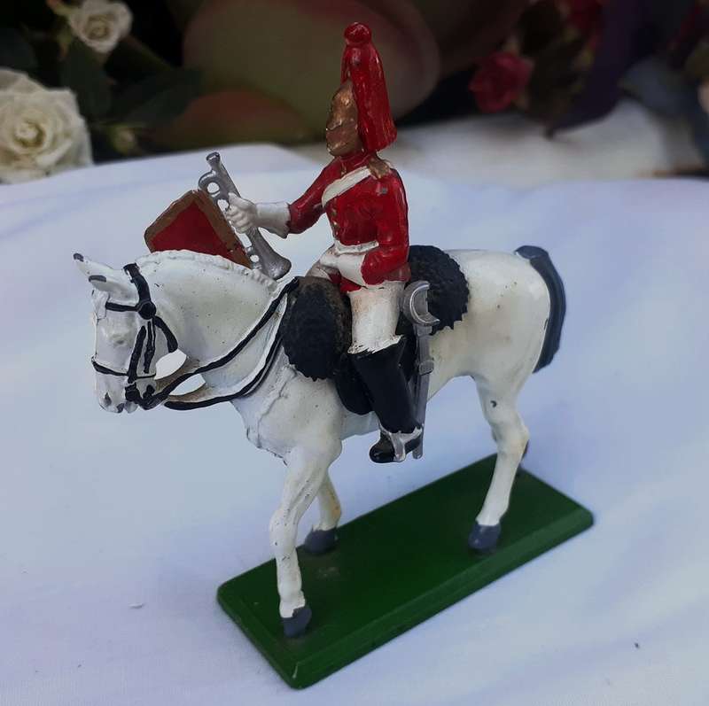 Britains Metal Toys Life Guard Soldiers - white horse 9.5 cms tall