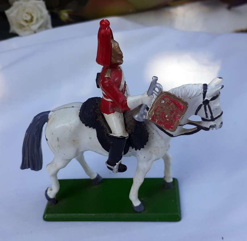 Britains Metal Toys Life Guard Soldiers - white horse 9.5 cms tall