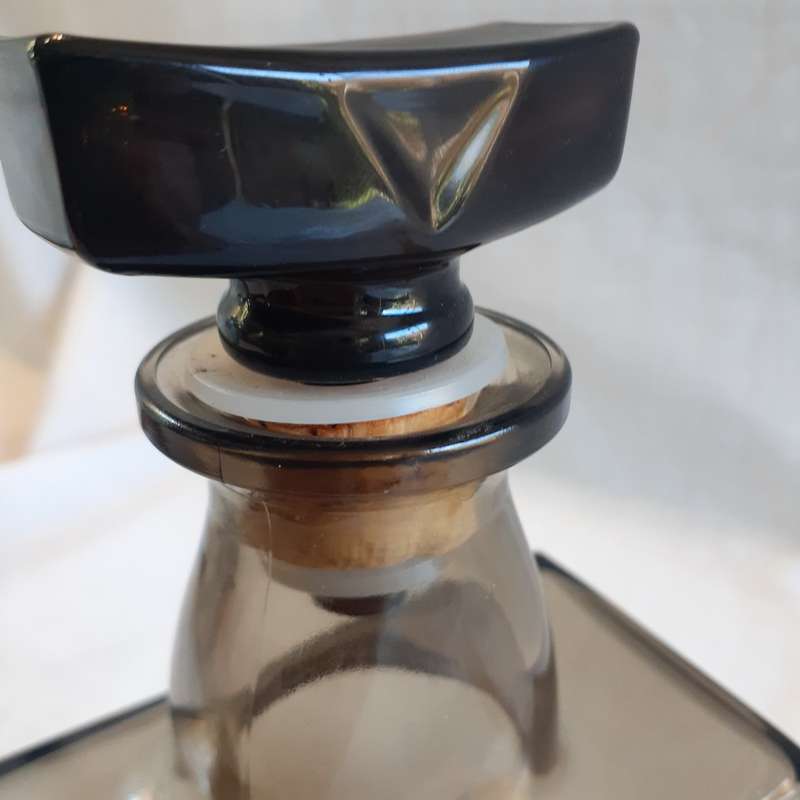 Glass bottle - Vintge Japanese whisky - Suntory Limited Japan  20 cms tall x 12.5 base