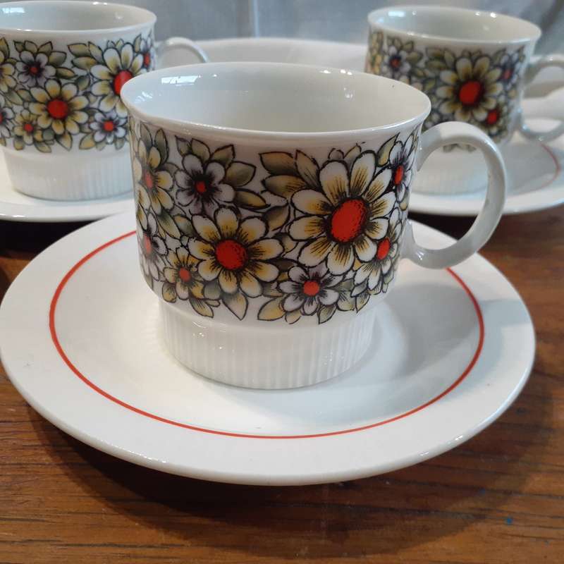 6 duo Tea set - vintage south african Continental china Orange and Cream Daisy pattern