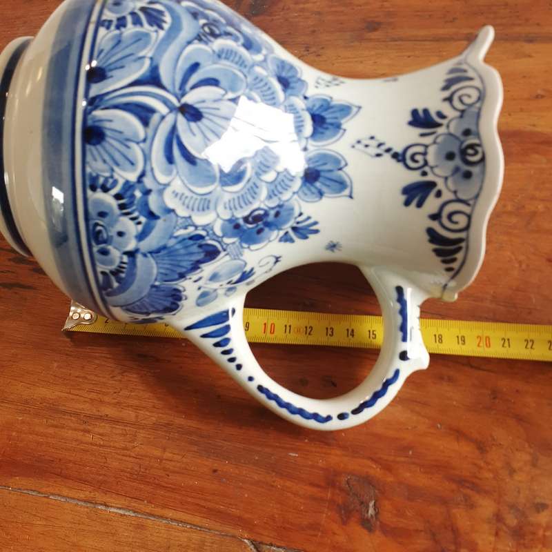 Old Delfts Holland hand painted Jug - signed 20 cms tall