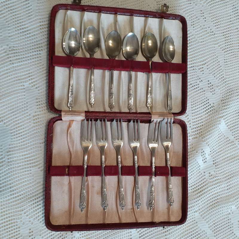 Set of apostle teaspoons and forks in a box
