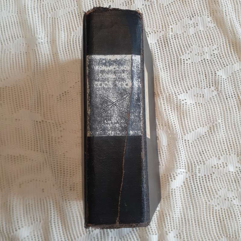 American vintage cook book -1946 edition - Womens home companion cook book 949 pages