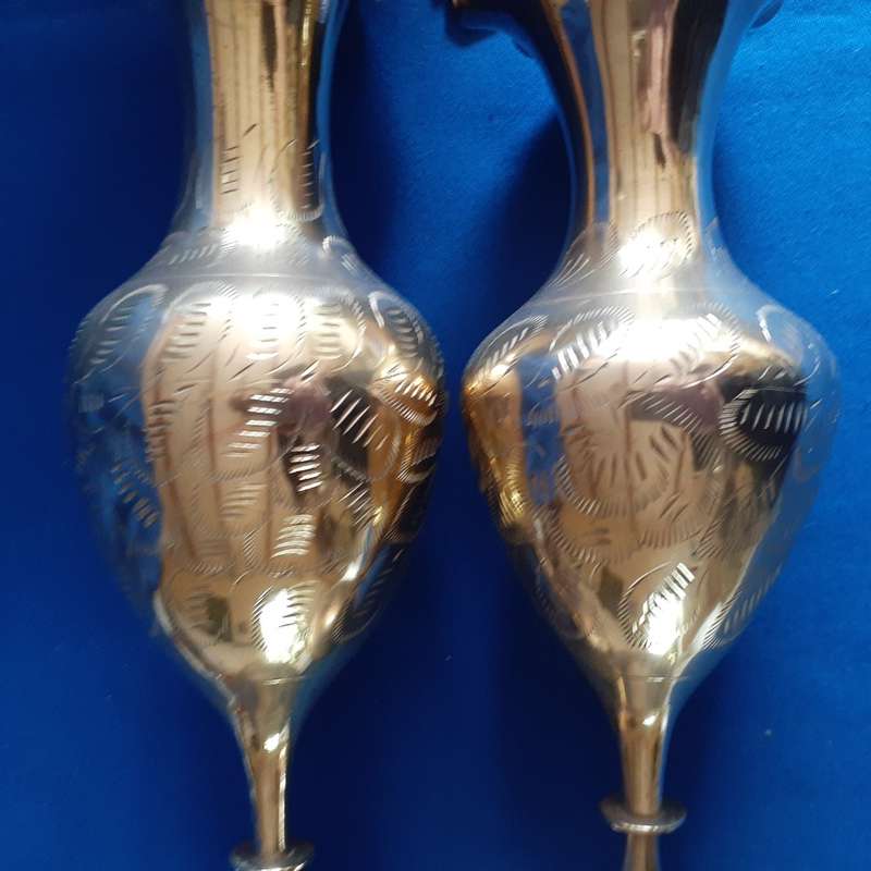 Pair of beautiful brass vases - hand etched made in India - 39 and 25 cms tall