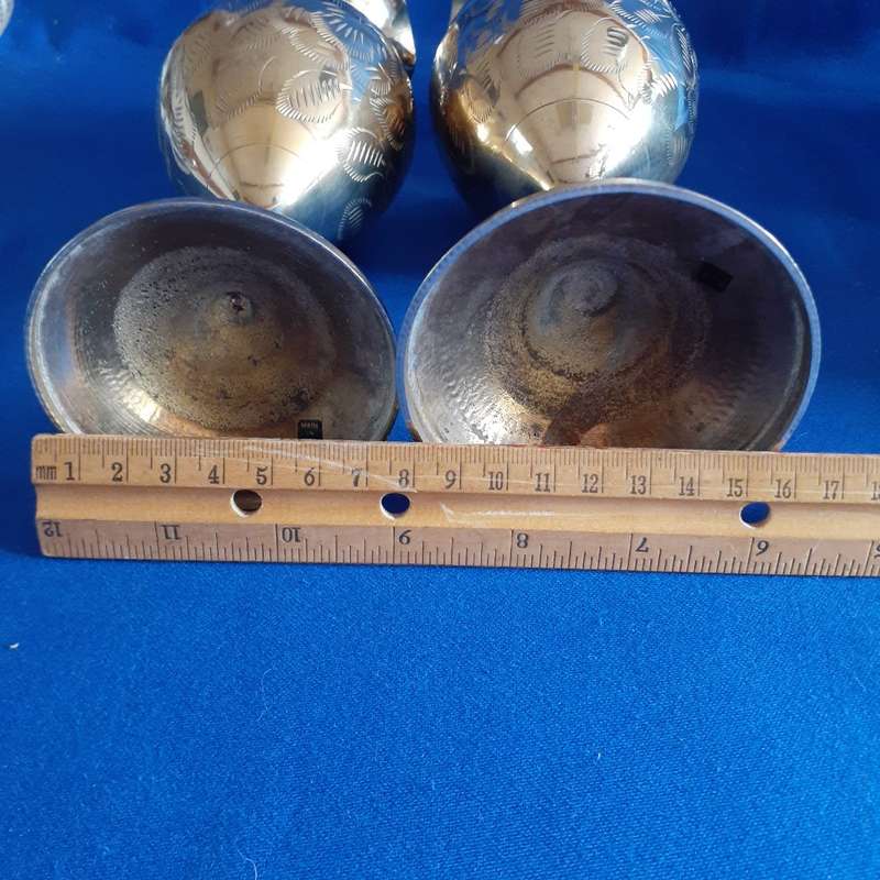 Pair of beautiful brass vases - hand etched made in India - 39 and 25 cms tall