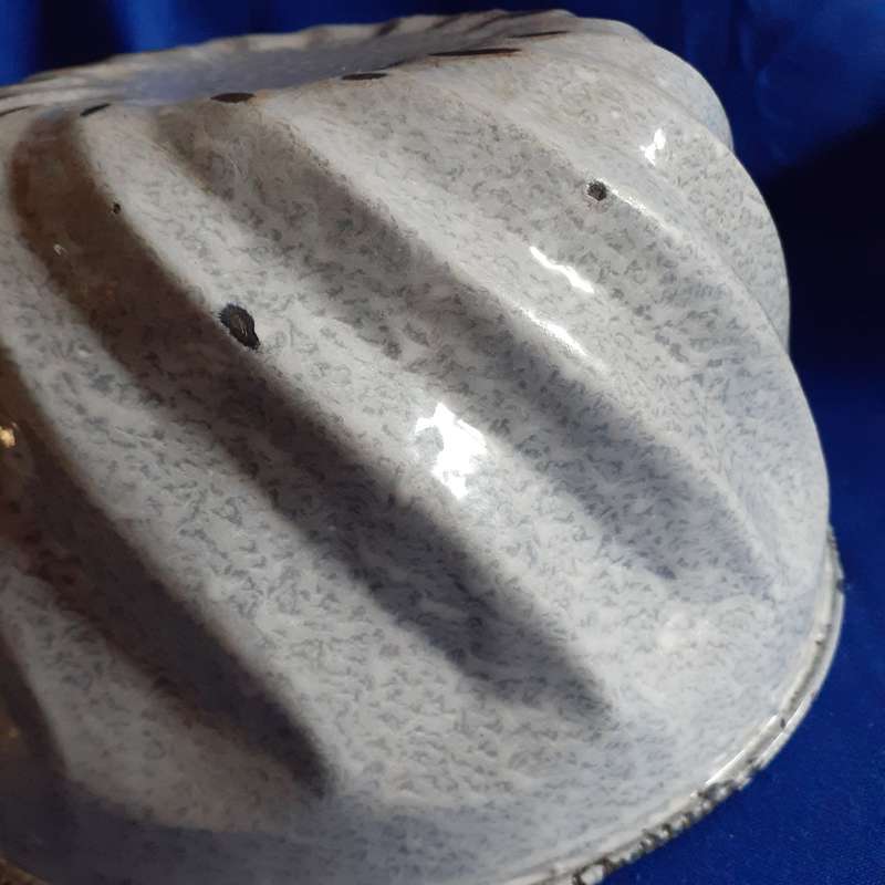 Large Enamel jelly aspic mould mold - W-Germany Grey flecked Large - kitchenalia