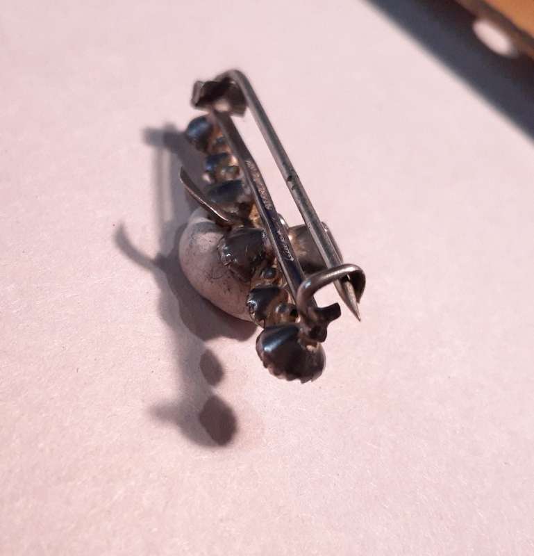 G L and Co stirling silver and diamante brooch