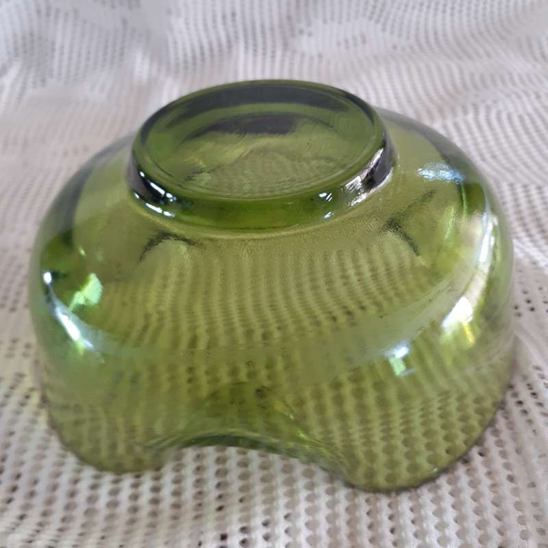 Glass ashtray green - similar to murano