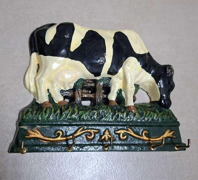 Heavy Cast iron cow key holder