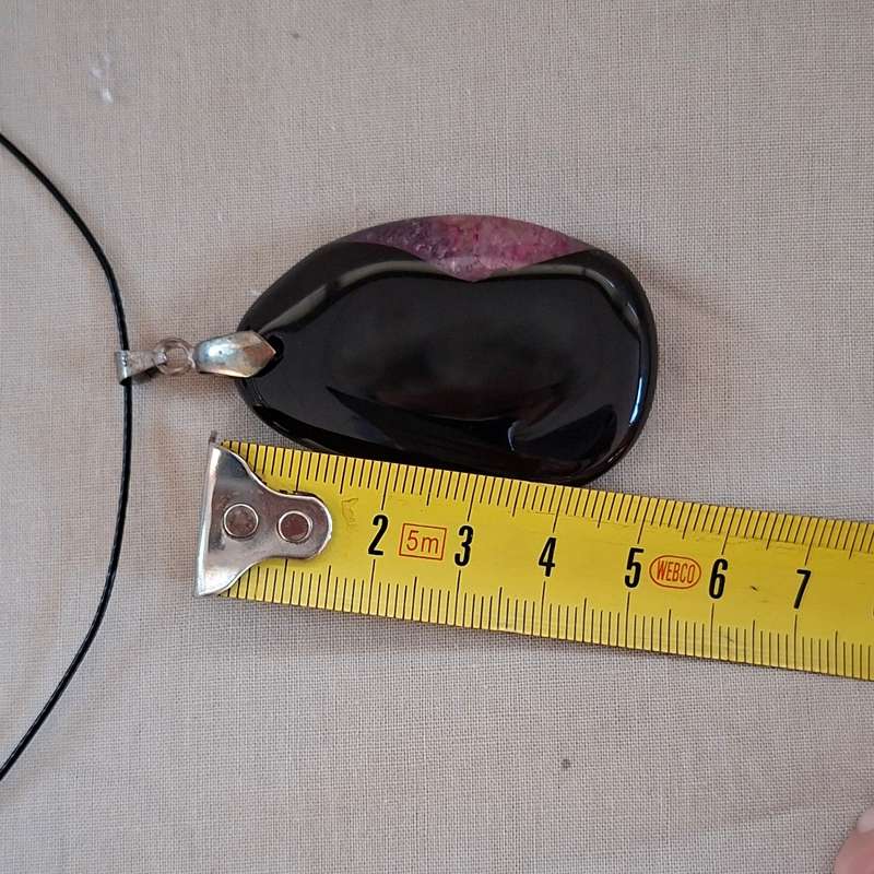 Pendant - pink quartz in black agate gemstone necklace