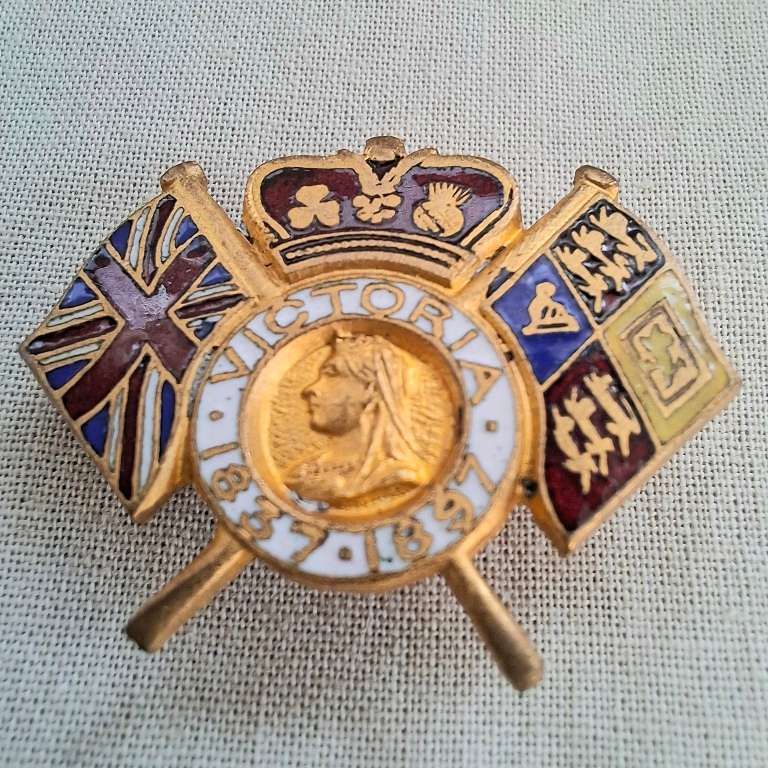 Queen Victoria enamel badge 1837 to 1897 Diamond Jubilee