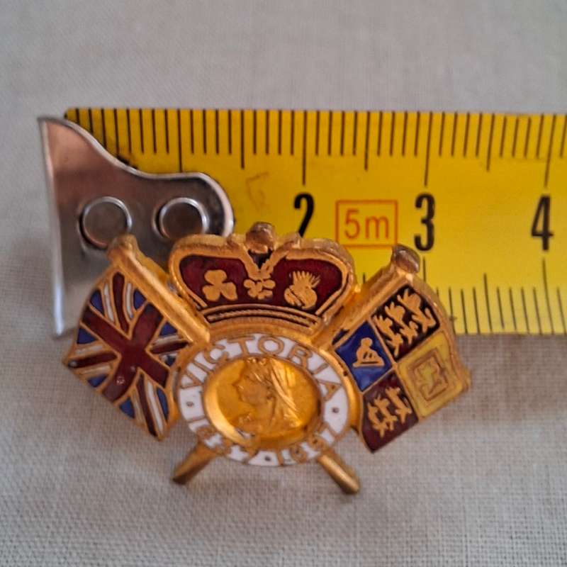 Queen Victoria enamel badge 1837 to 1897 Diamond Jubilee