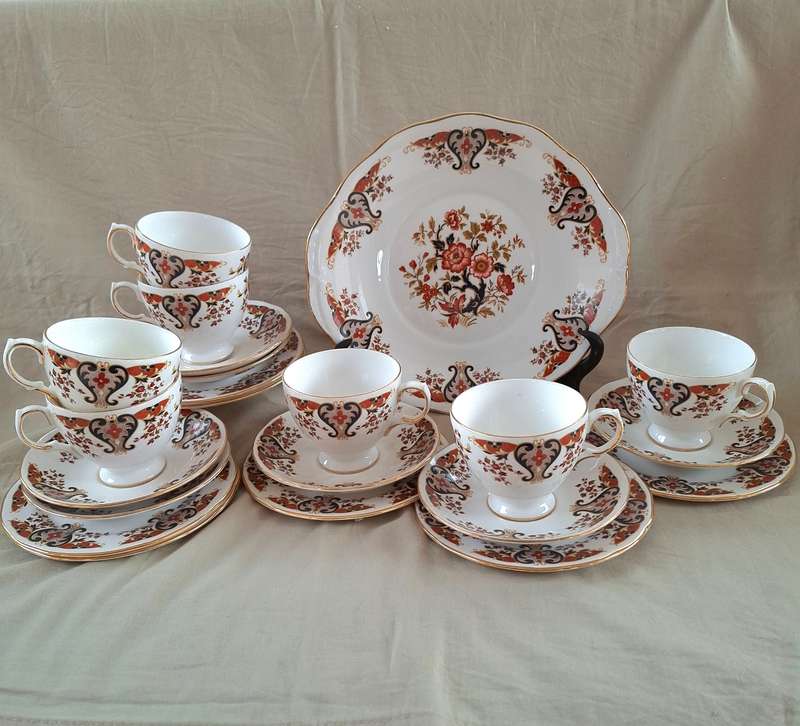 Tea set 6 trios - lg cake plate -  jug - sugar bowl   Colclough english porcelain