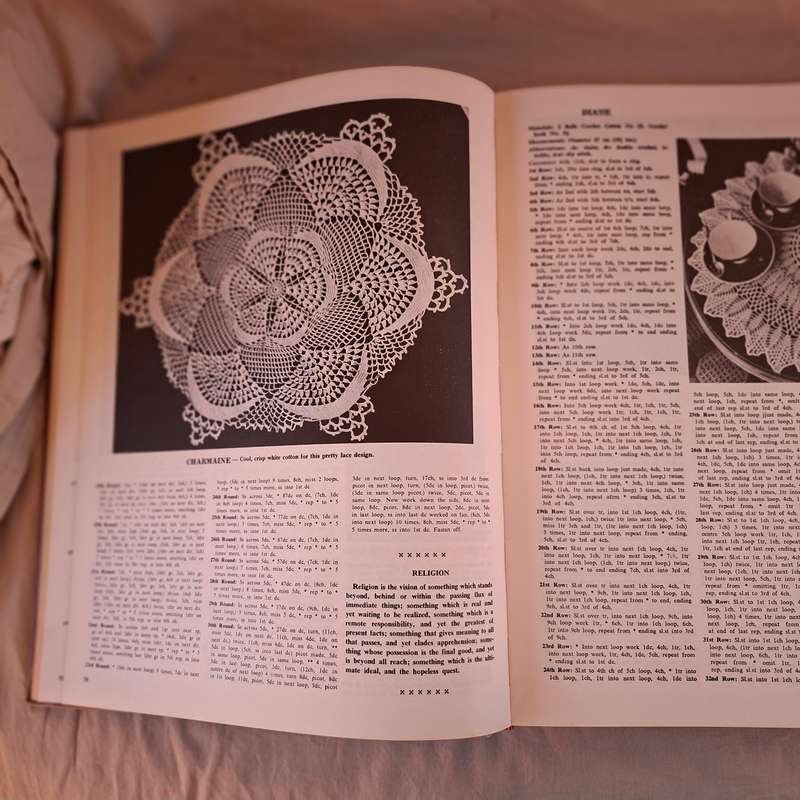 Crochet and fine knitting E E Visser Plus 2 folded double sided A0 cross stitch patterns 520 pages