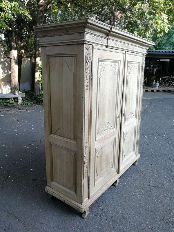 18th-century Normandy Oak Armoire