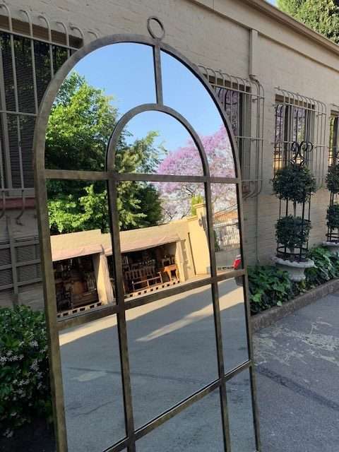 Mirror Windowpane