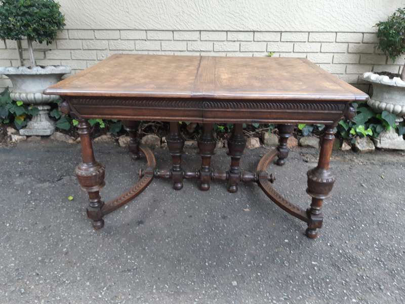 Solid Oak Hand Carved Table (6 Seater)
