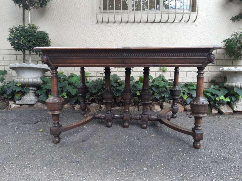 Solid Oak Hand Carved Table (6 Seater)