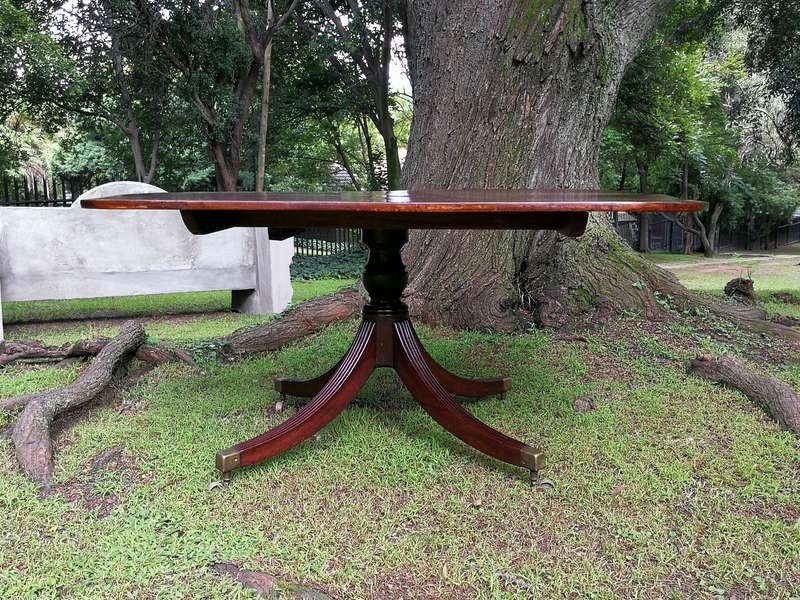 Early 19th-century George III Mahogany & Rosewood Banded Breakfast Table Circa 1810 (6-8-Seater)