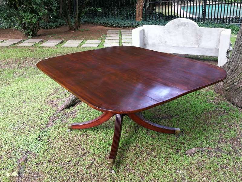 Early 19th-century George III Mahogany & Rosewood Banded Breakfast Table Circa 1810 (6-8-Seater)