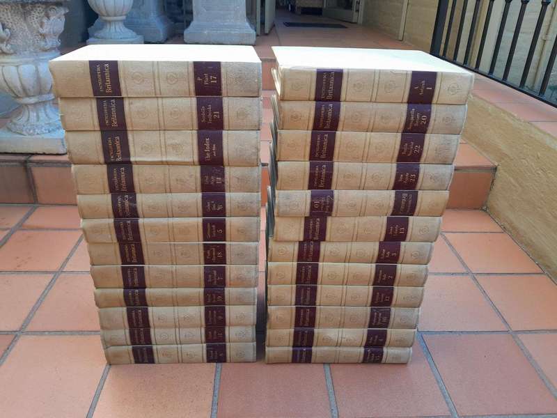 A 20th Century Set of Twenty Four Encyclopaedia Britannica Books