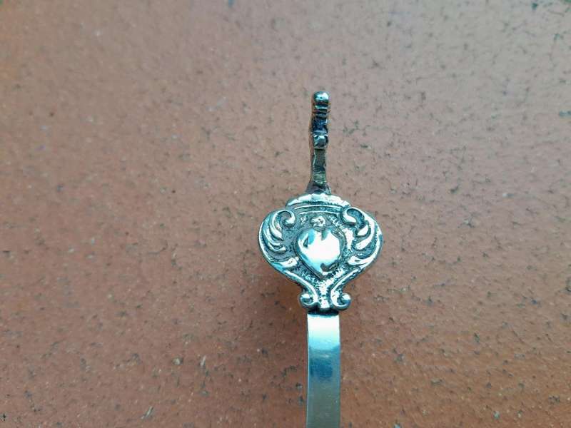 A 20th Century Silver Caddy Spoon 25g weight
