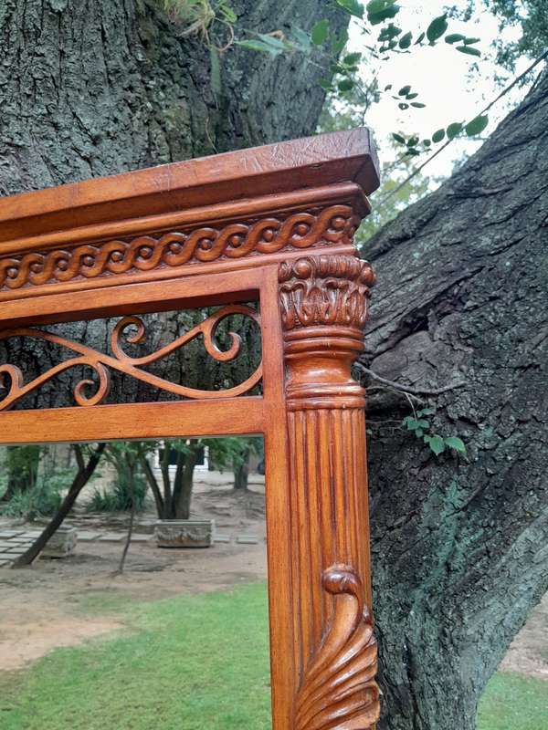 A 20th Century Set of Carved Wooden Console Table with Matching Mirror