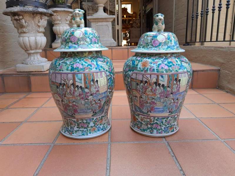 A 20th Century Pair of Chinese Famille Rose Vases / Urns with Covers
