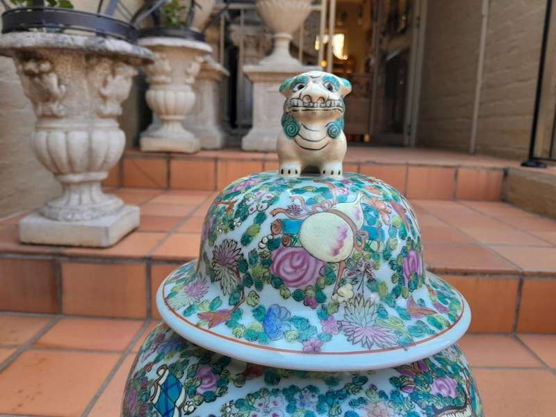 A 20th Century Pair of Chinese Famille Rose Vases / Urns with Covers