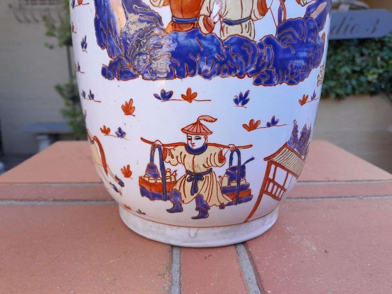 A 20th Century Chinese Vase