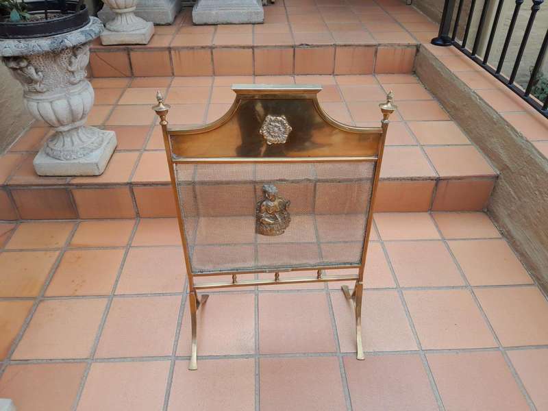 A 20TH Century Brass Fire Screen