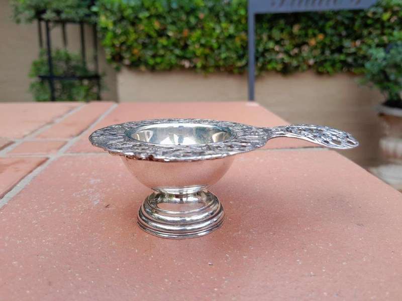 An English  / London Electroplate Tea Strainer on Stand
