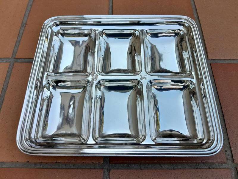 A 20th Century Electroplate Serving Dishes By Gladwin Sheffield