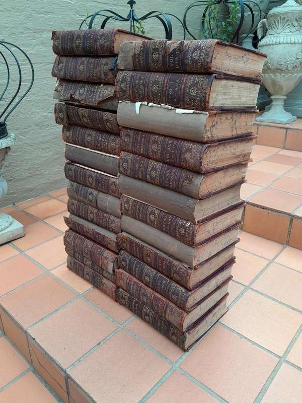 An Antique Set Of Twenty-Five (25) Books With Index Circa Late 1870s 9th Edition Encyclopaedia ...