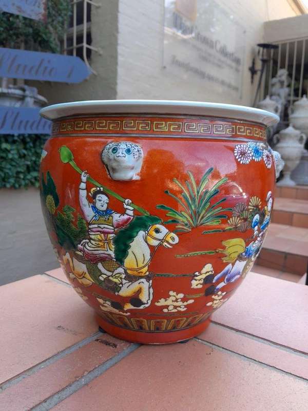 A 20th Century Chinese Porcelain Jardinière