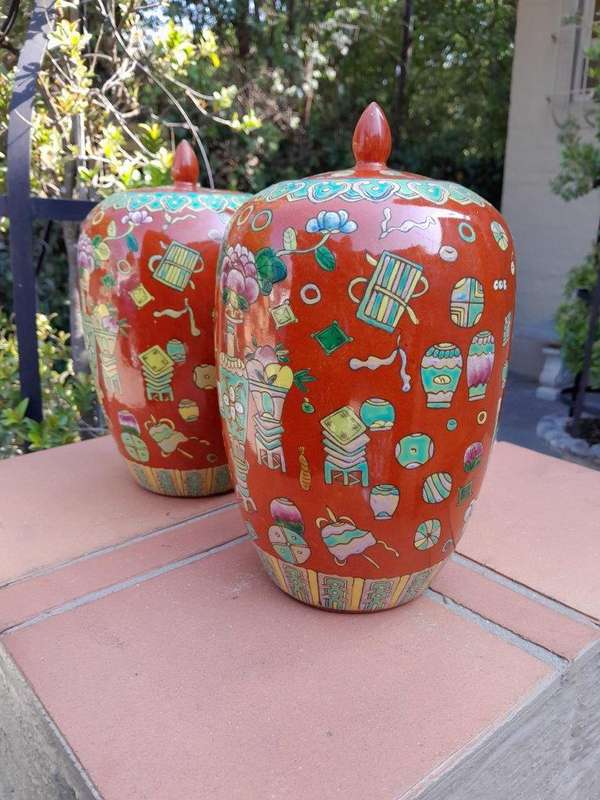 A Pair of Chinese Porcelain Ginger Jars with Lids 