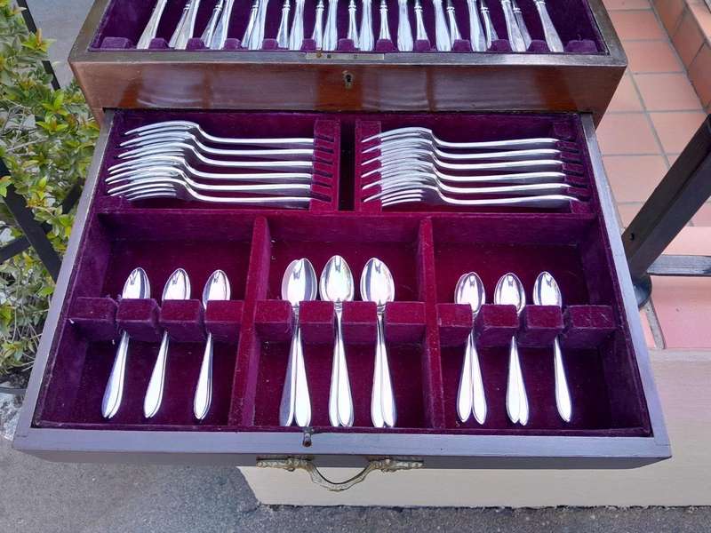 A Twelve Place Silver Plate E.P.N.S A1  Cutlery Set by Angora in Canteen