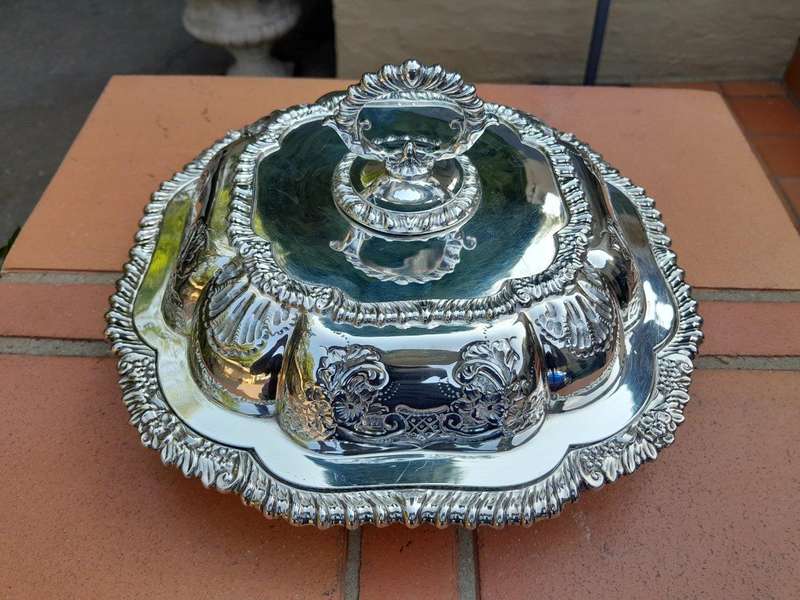 A 19th Century English Silver-Plated  Entrée Dish With Cover