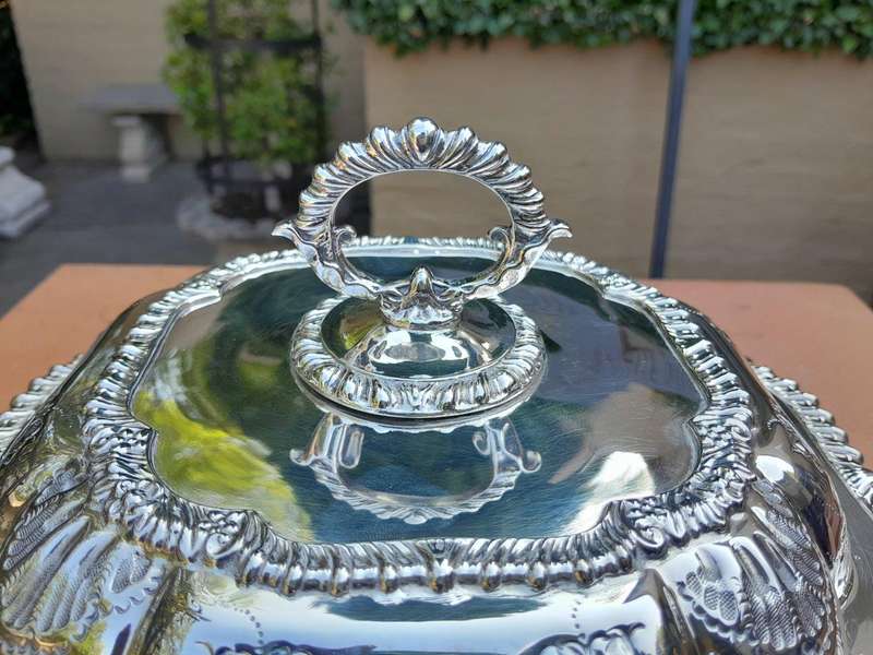 A 19th Century English Silver-Plated  Entrée Dish With Cover