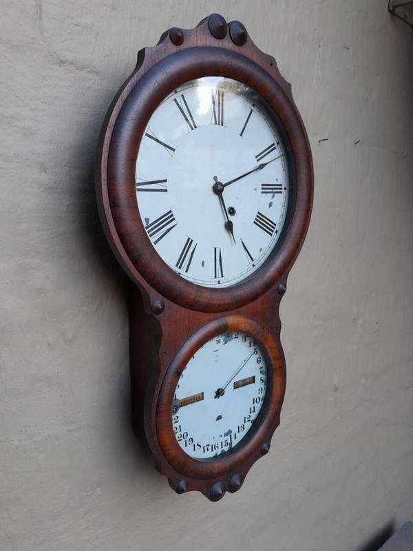 An Antique 19th Century Seth Thomas Calendar Clock