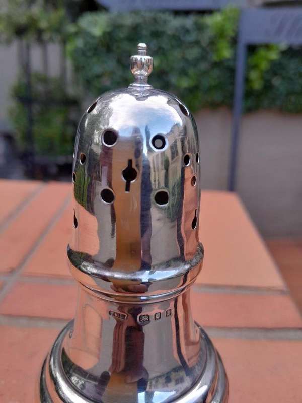 An Antique George V Birmingham 1911 Silver Sugar Caster 121g