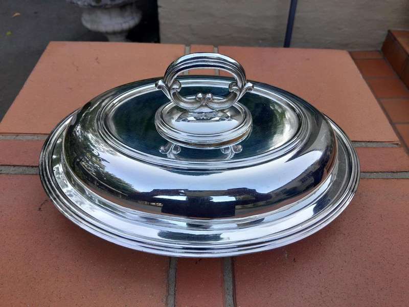 A 20th Century Electroplate Entrée Dish With Cover Ellis Barker Silver Company