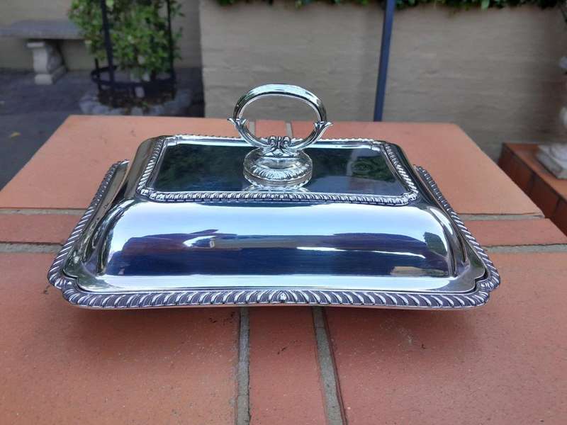 A 20th Century Electroplate Entrée Dish